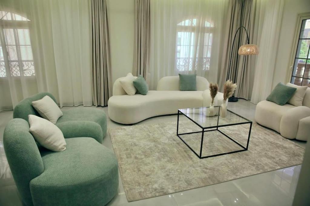 Apartment 3 Bedroom Couples Or Family *